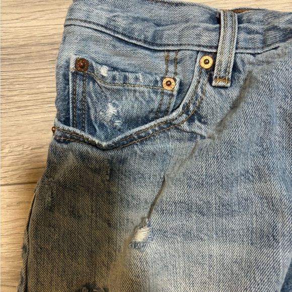 Levi’s Women’s Jean Shorts W29 - Picture 8 of 9